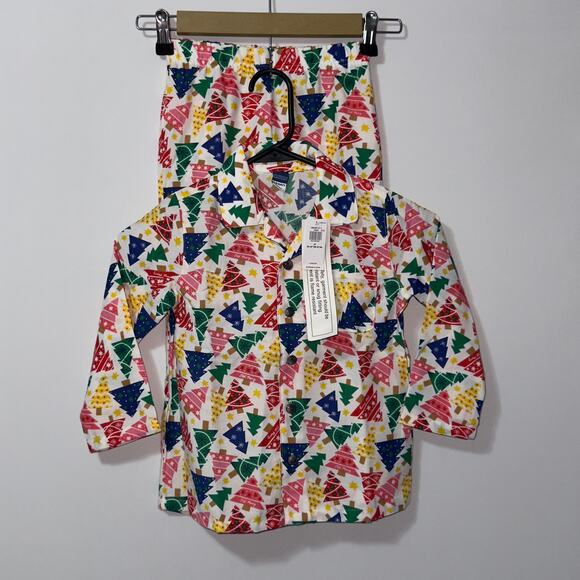 Old navy Christmas tree Printed Pajama 2 Piece Set Unisex size 4T - Picture 1 of 11